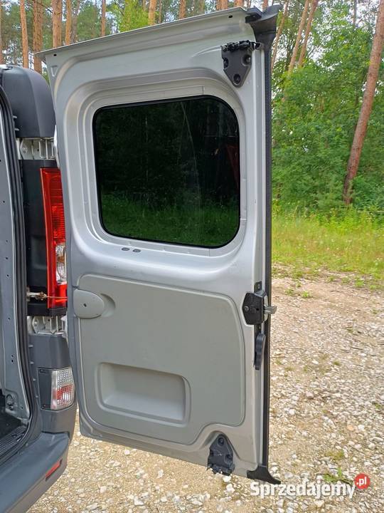 Vivaro 20 CDTI 9Cio Osobowy Klima Skrzydełka Hak diesel Mielec