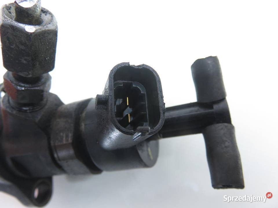 WTRYSKIWACZ CITROEN BERLINGO I 16 HDI 0445110239