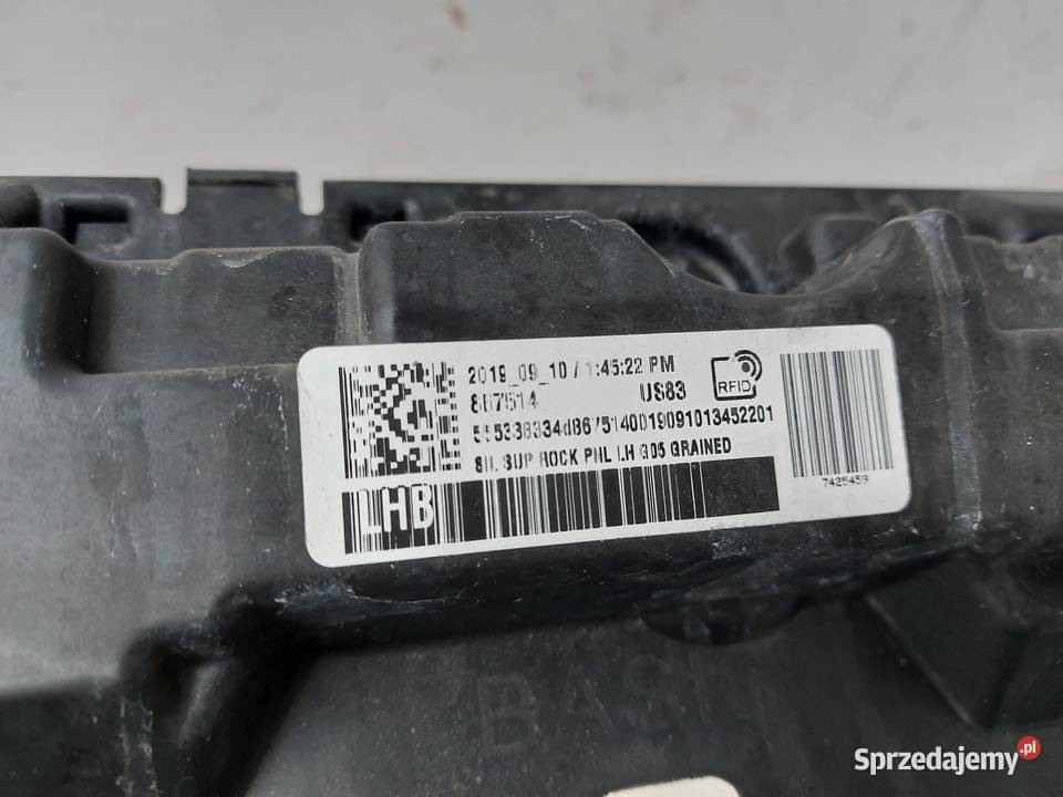 BMW G05 X5 30d 2019r MOCOWANIE LISTWY PROGOWEJ