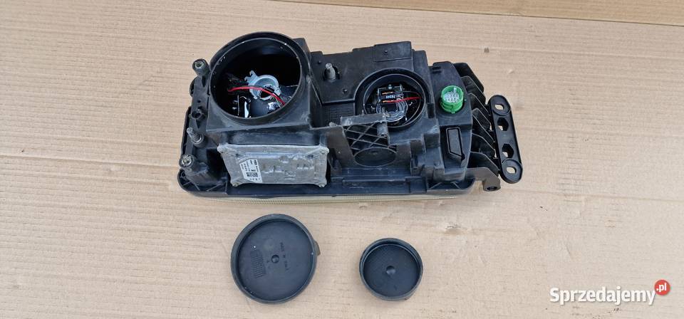 STRALIS EUROCARGO REFLEKTOR LED LEWY LAMPA LEWA Bieleń