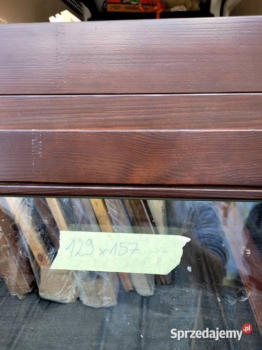 okno drewniane 129x157 jednoskrzydłowe szyba Turawa