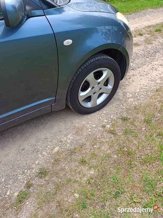 Samochód Suzuki Swift 4 mk6 13 4x4 2010 szary Swift Łącko