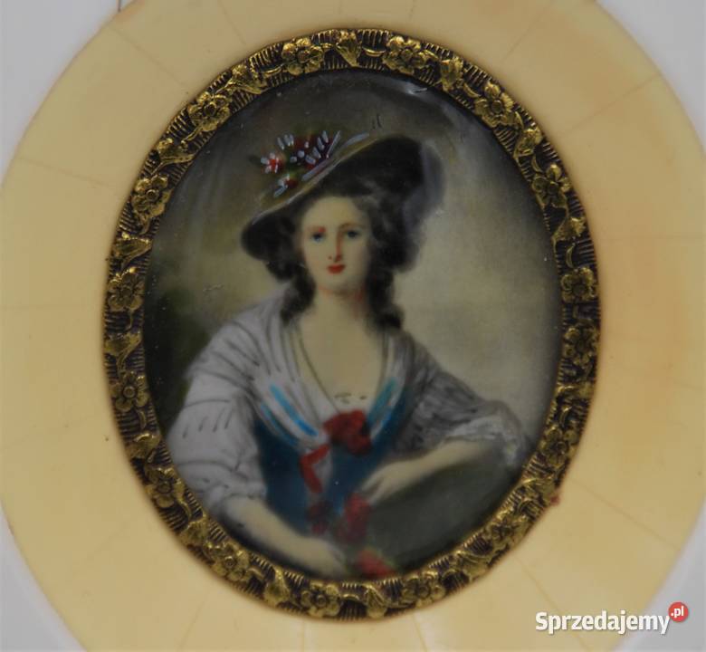 Miniatura na kości z portretem Dama w kapeluszu Poznań