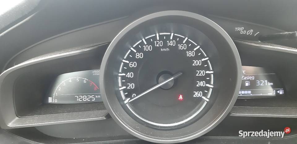 Mazda 3 sedan serwisowany w ASO kujawsko-pomorskie Grudziądz