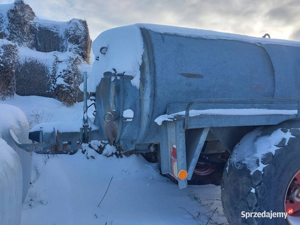 Beczkowóz ocynkowany 8000lbeczka asenizacyjna Kamocinek sprzedam