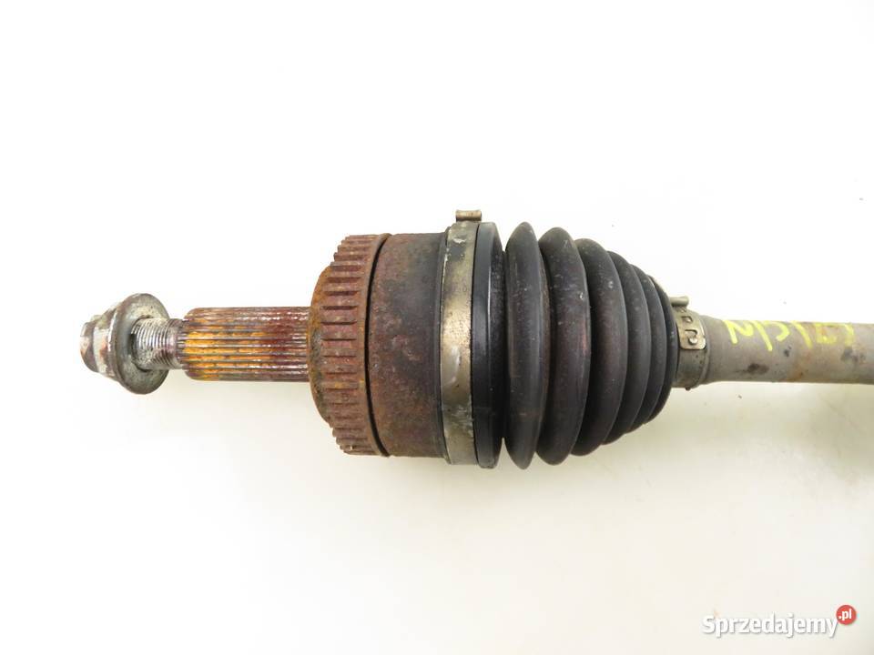 PÓŁOŚ LEWA PRZEDNIA HYUNDAI ix35 20 CRDi Części samochodowe