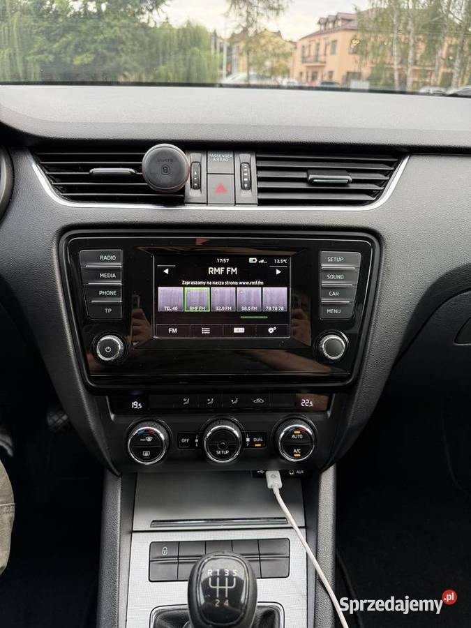 Skoda Octavia 3 16 TDI przyciemniane szyby Octavia łódzkie Rawa Mazowiecka