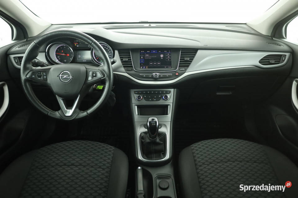 Opel Astra 12 Turbo Rok produkcji 2021 Piaseczno