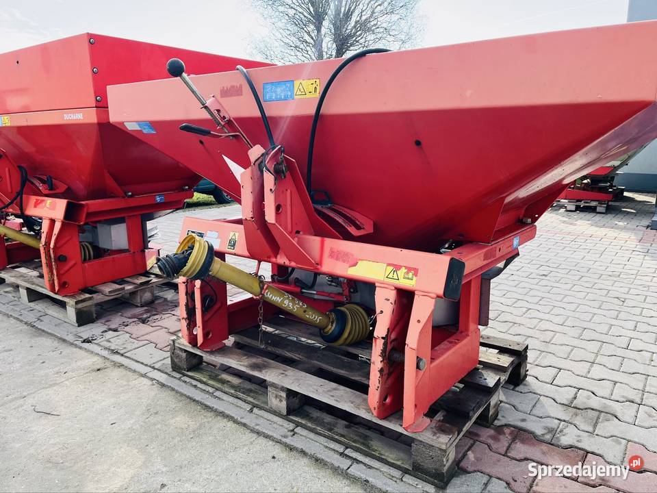 Rozsiewacz Kuhn Rauch 935 mds 900 l Chwałkowo