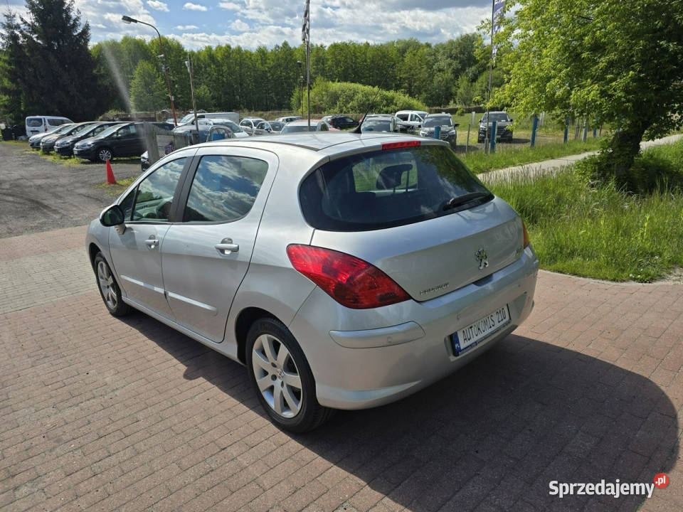 Peugeot 308 Peugeot 308 16 benzyna z niskim nieuszkodzony Cielcza
