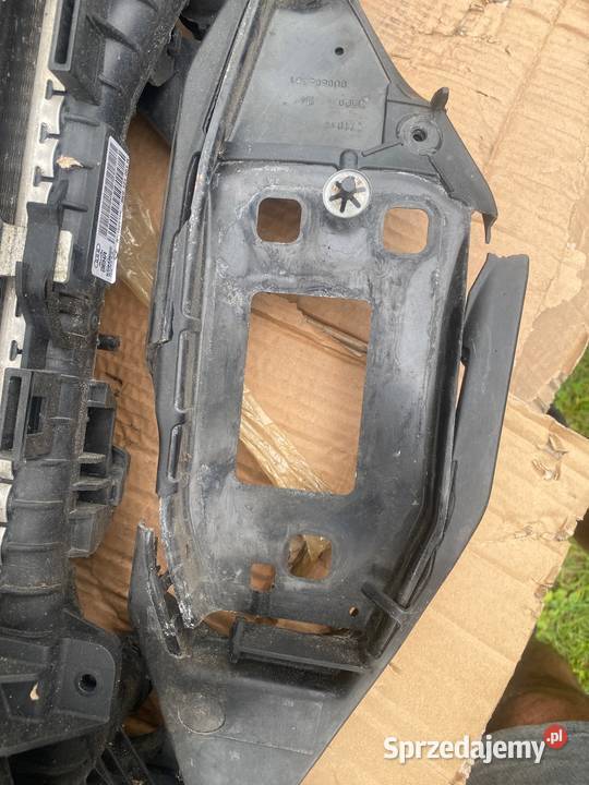 AUDI PRZEDNI Z CHŁODNICAMI A4 B8 8K0121251R sprzedam