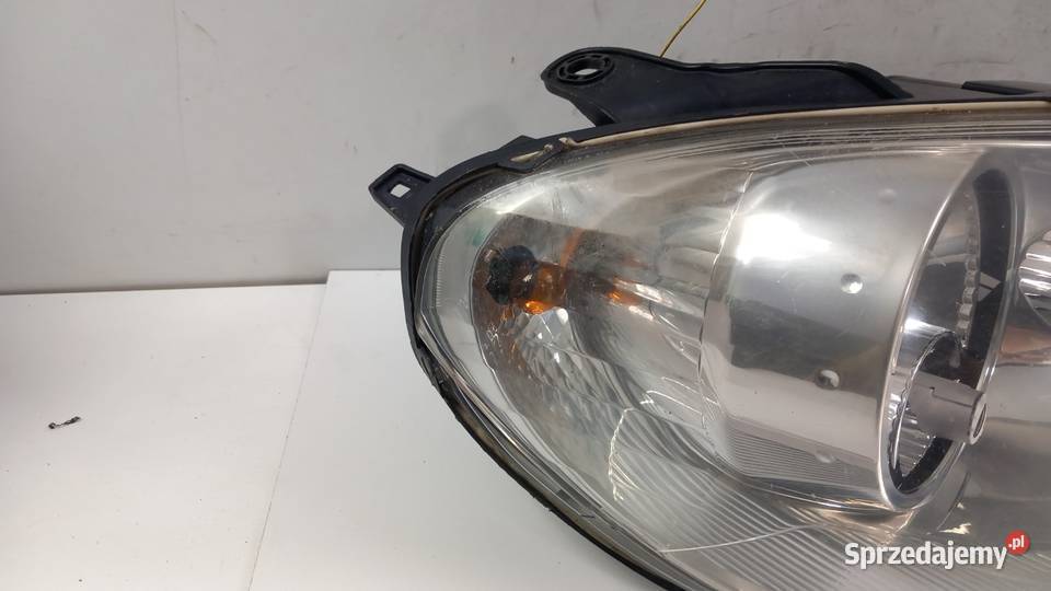 PEUGEOT 807 LAMPA PRZÓD PRAWA SOCZEWKA XENON osobowe Zbierkowo sprzedam