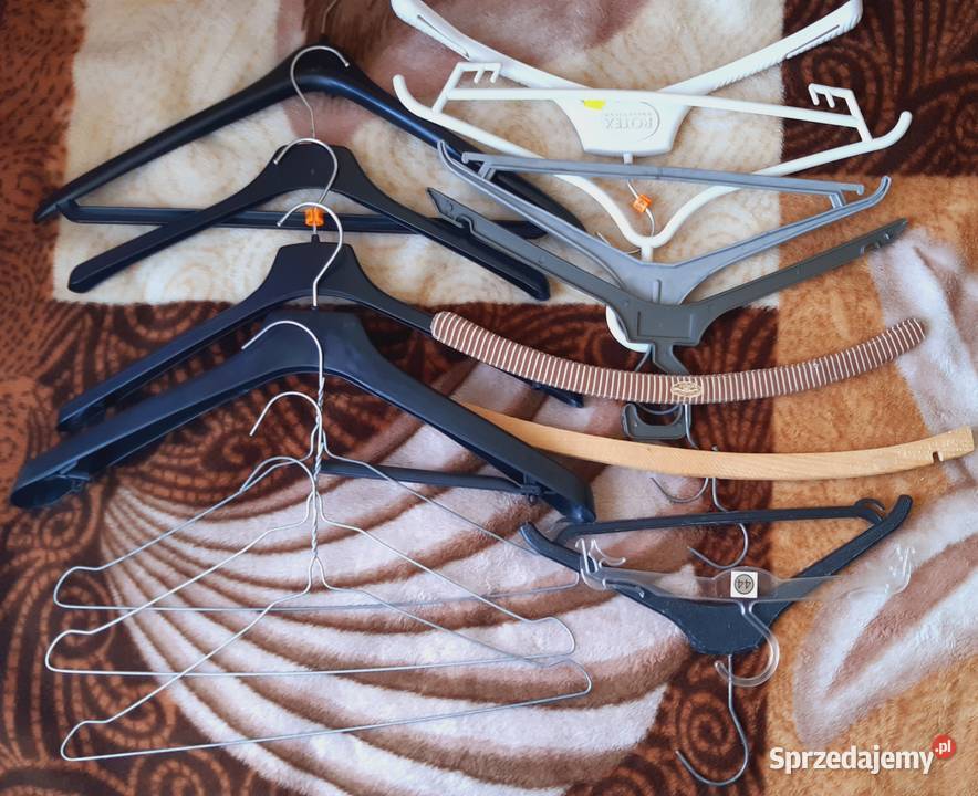 Wieszaki na ubrania 15 Nałęczów sprzedam