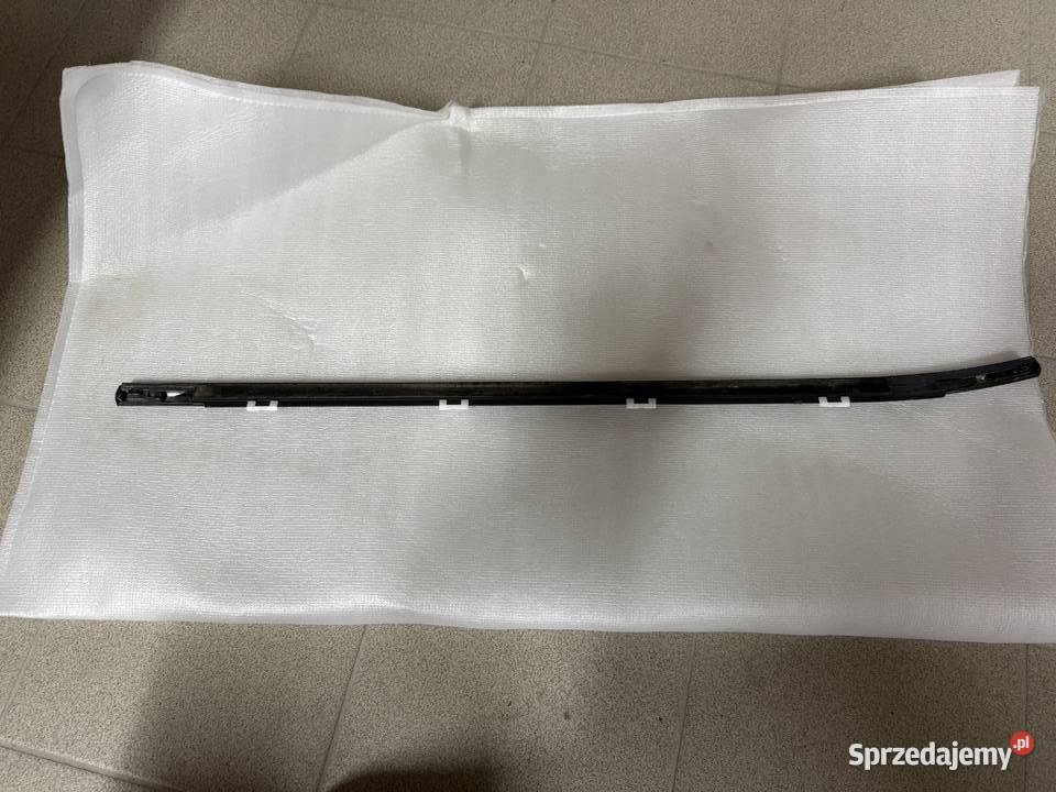 Hyundai Tucson 3 listwa zgarniająca drzwi prawy Motoryzacja podkarpackie Kolbuszowa Dolna