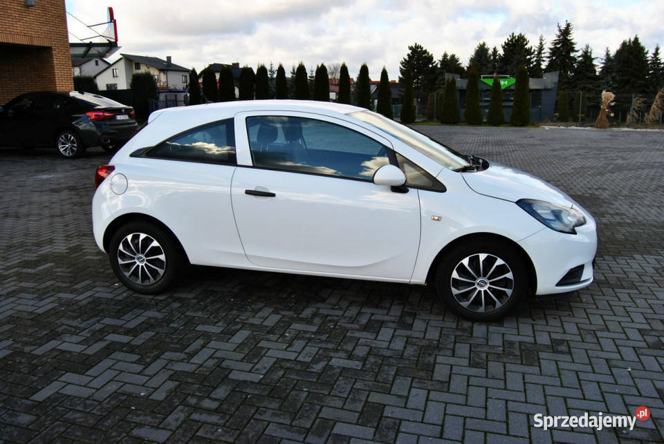 Opel Corsa 12 benzyna Zarejestrowany 2 SZTUKI Modliborzyce