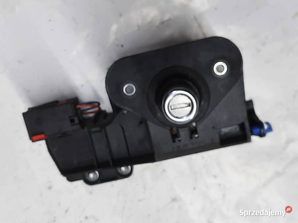 Opel Meriva zamek klapy tylnej tył osobowe Ksawerów