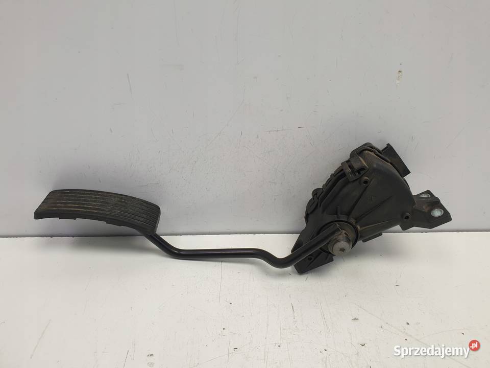 Mitsubishi Space Star 19 DID PEDAŁ GAZU M865642 Rudka