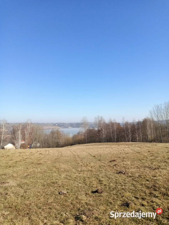 Piękny widok na wodę ze wzgórza Idealna pod twój świętokrzyskie Kielce