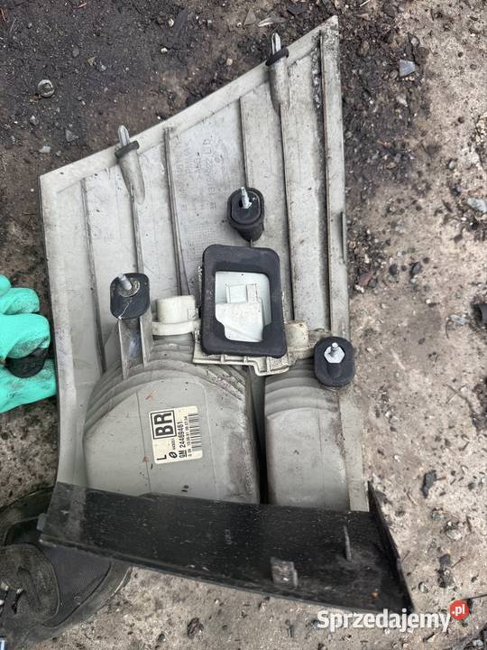 Lampa tył lewa Opel Vectra C zewnętrzna sprzedam