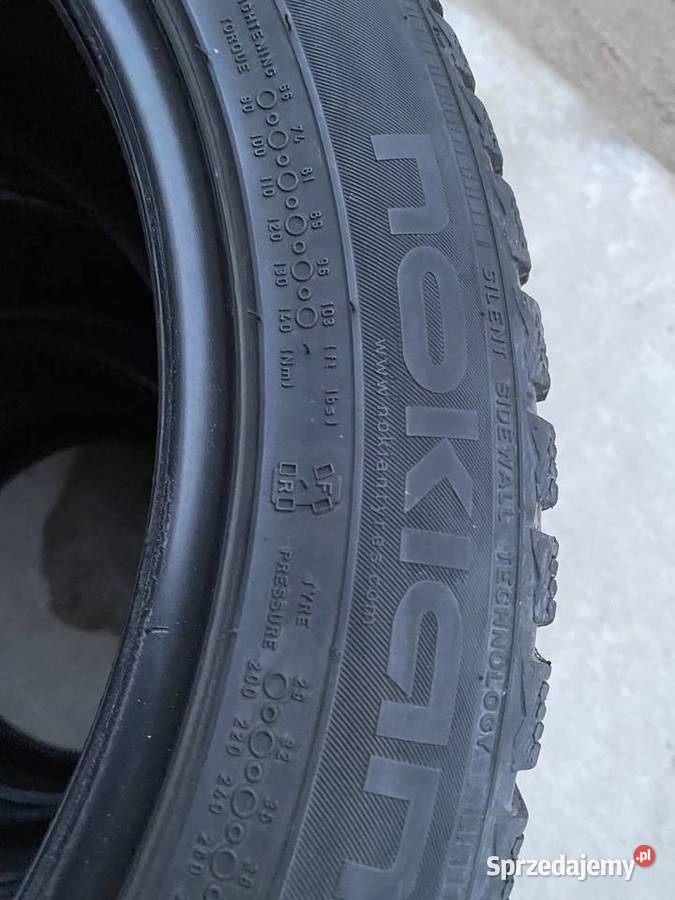 Opony zimowe Nokian 24545r18 sprzedam