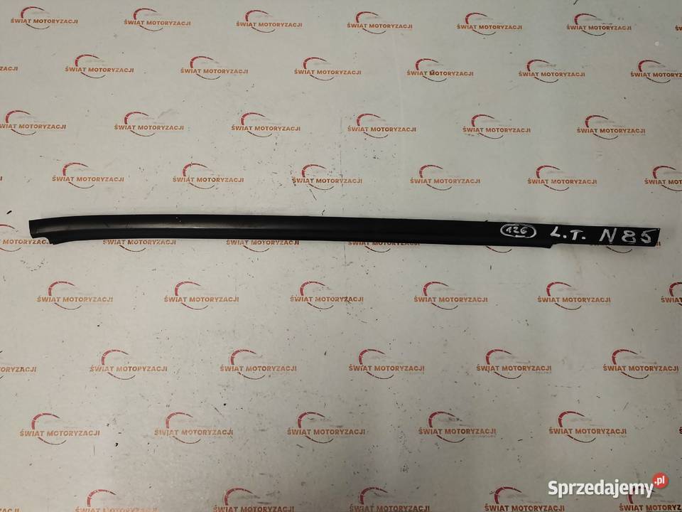 NISSAN JUKE 10r listwa zgarniająca lewa tył Kielce