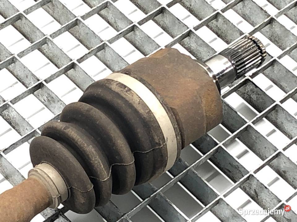 PÓŁOŚ PRAWY PRZÓD HYUNDAI VELOSTER 16 140 1117 sprzedam