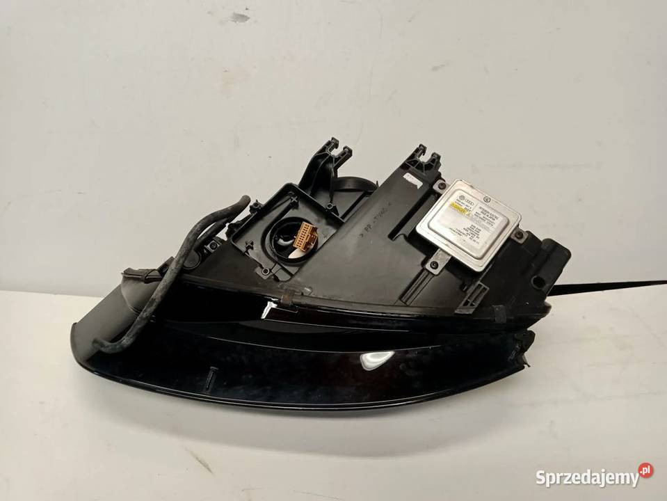 LAMPA PRAWA PRZÓD AUDI A4 B8 LIFT BI XENON Lampy przednie wielkopolskie Rakoniewice