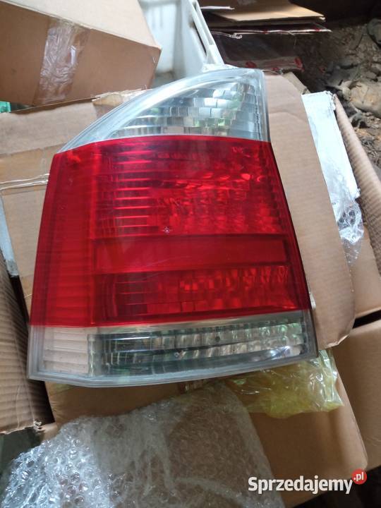 Lampa tylnia lewa opel Vectra C sedan 2004 kujawsko-pomorskie Posługowo