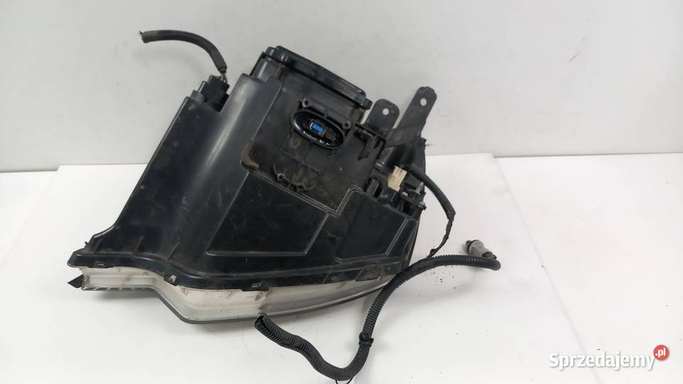 OPEL ANTARA LAMPA PRZÓD PRAWA SOCZEWKA XENON osobowe Zbierkowo