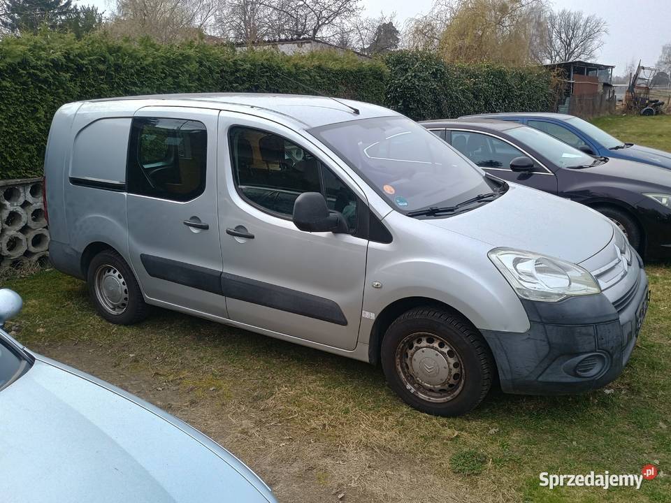 Citroen Berlingo LONG 16HDi 3osobowy 2009 Witkowo