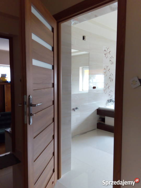 Drzwi pokojowe na wymiar Kamuflaż futryn Nowe Drzwi i okna małopolskie