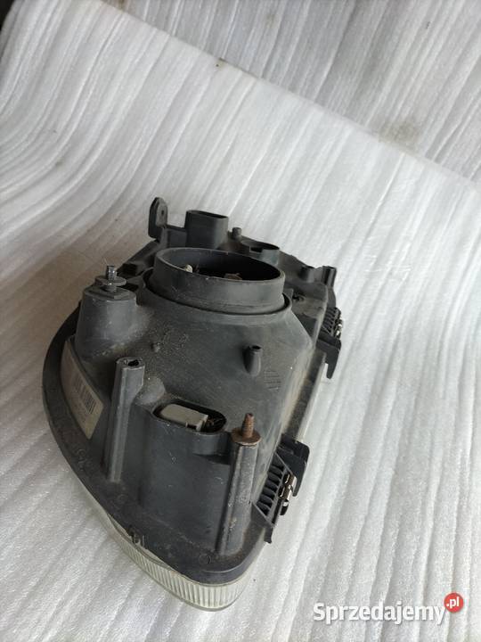 LAMPA PRAWA PRZÓD NISSAN MICRA II K11 89005075 osobowe Kamień-Kolonia