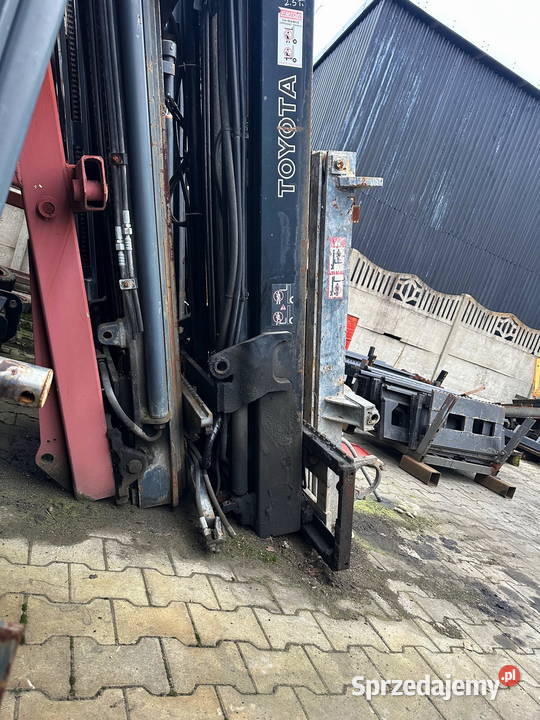 maszt wózek widłowy TOYOTA 8FGF25 8FDF25 8FGF30 łódzkie Działoszyn