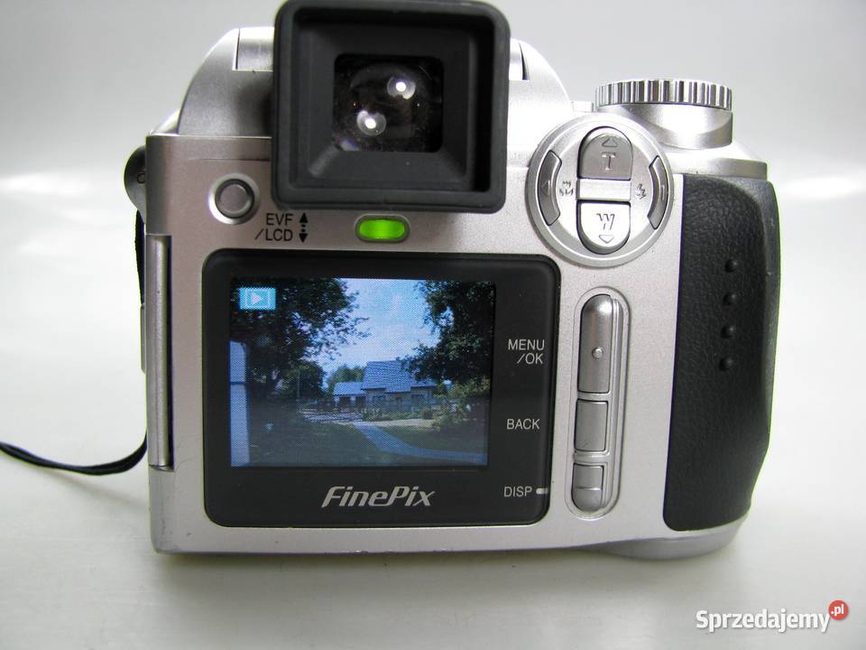 FUJIFILM FINEPIX S304 32MPIX APARAT CYFROWY Brody