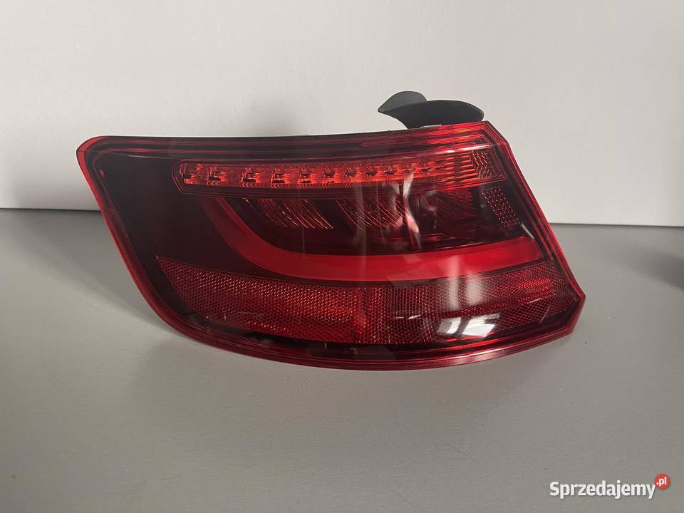 AUDI A3 8V LEWA LAMPA TYŁ SPORTBACK LED Ostroróg