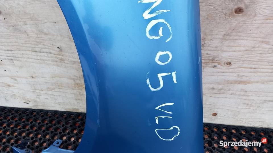 VW GOLF V 5 BŁOTNIK PRZÓD LEWY LA5S Zbierkowo