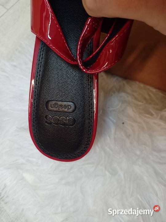 41 ASOS Design Czerwone czółenka z odkrytą piętą Czółenka Damskie sprzedam