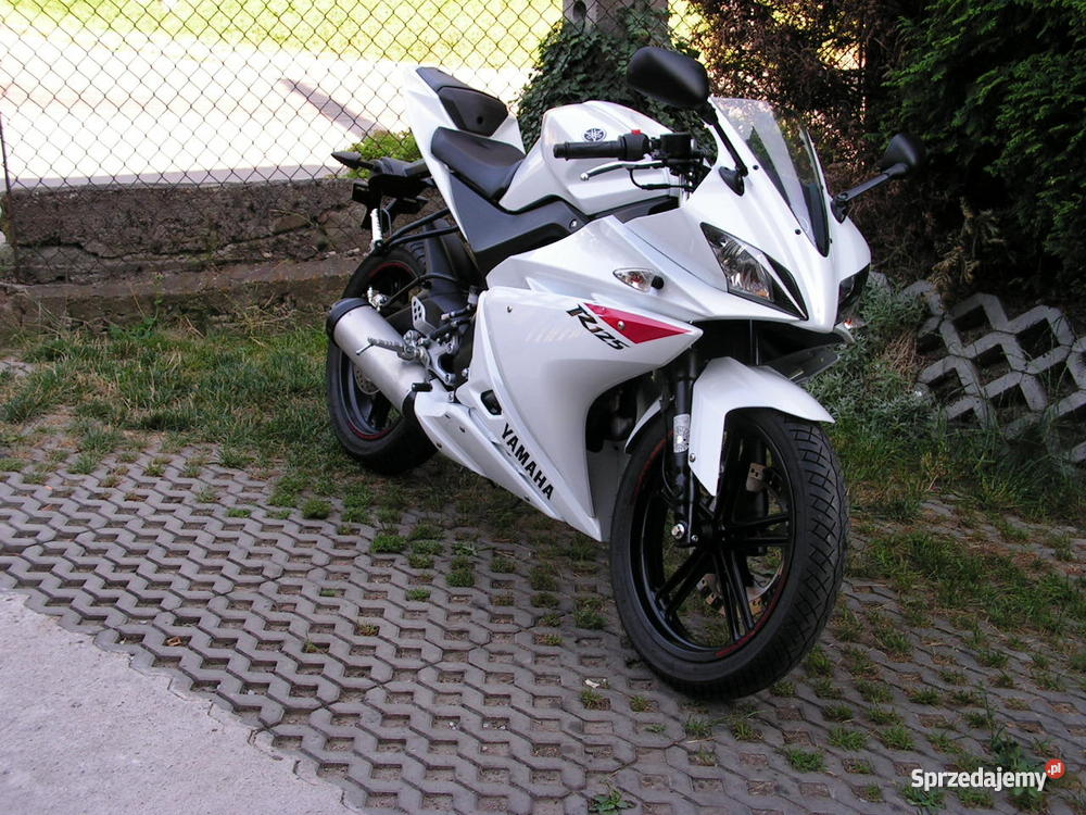 YAMAHA YZF r125 125 r tzr r6 r1 ktm HONDA 2011 Bielsko-Biała