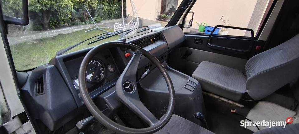 1998 MercedesBenz mb 100