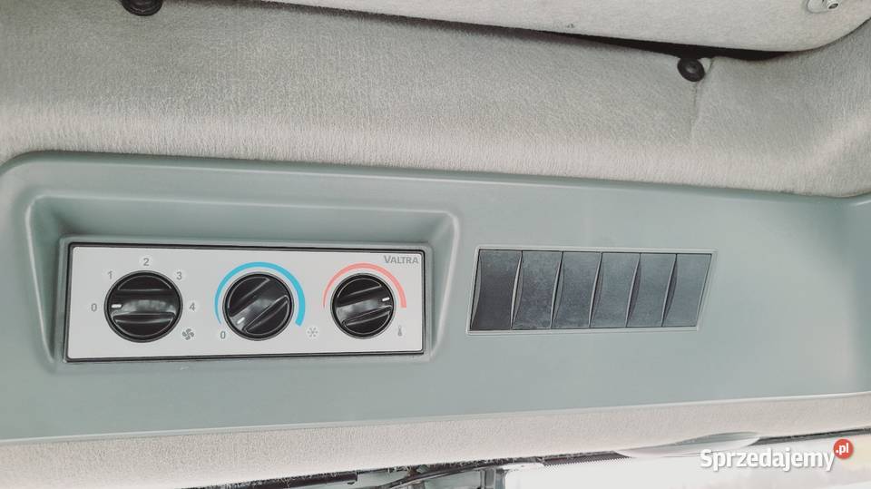 Valtra T152 Klimatyzacja Zaklików sprzedam