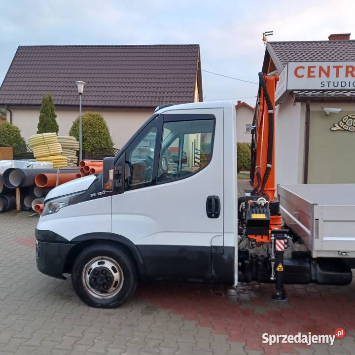 SPRZEDAM IVECO 35C16 Z NOWYM MOCNYM HDS Końskie