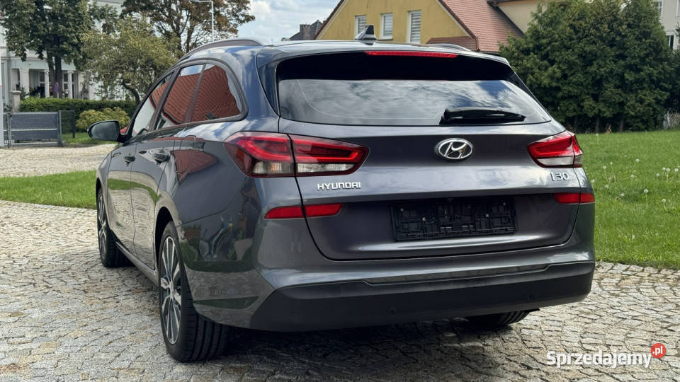 Hyundai i30 16 CRDI 110 z Niemiec SERWISOWANY Zarejestrowany w Polsce Strzegom sprzedam