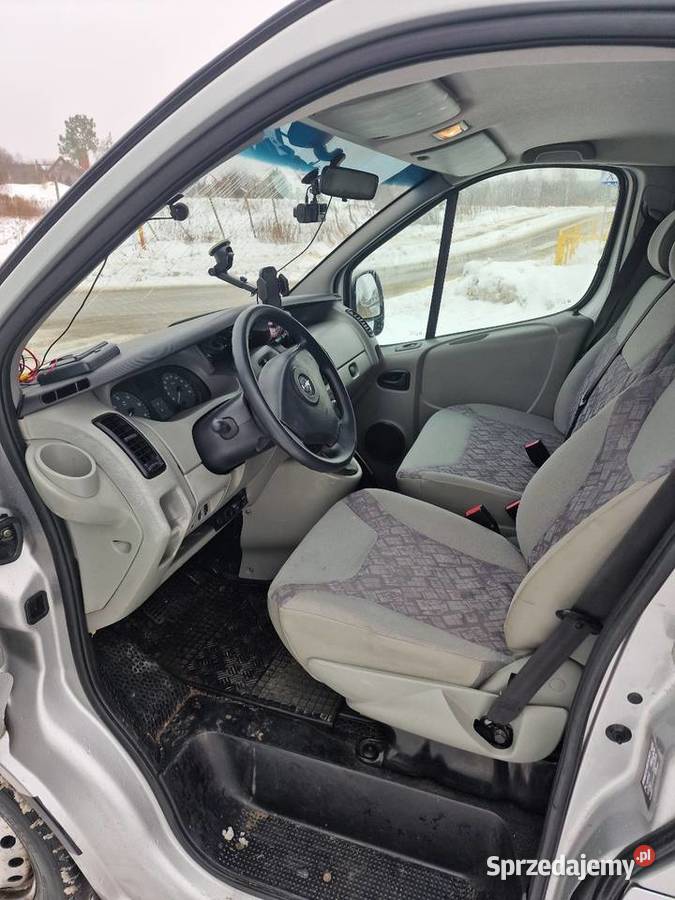 Opel Vivaro 19 2006r 9 osobowy Vivaro