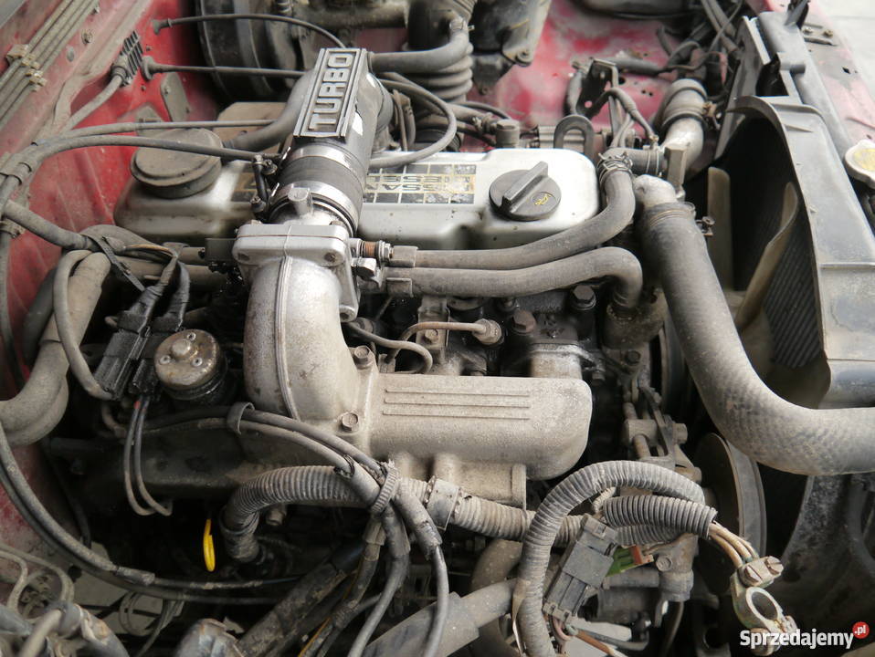 Nissan Terrano I 27 TD lekko uszkodzony Nissan