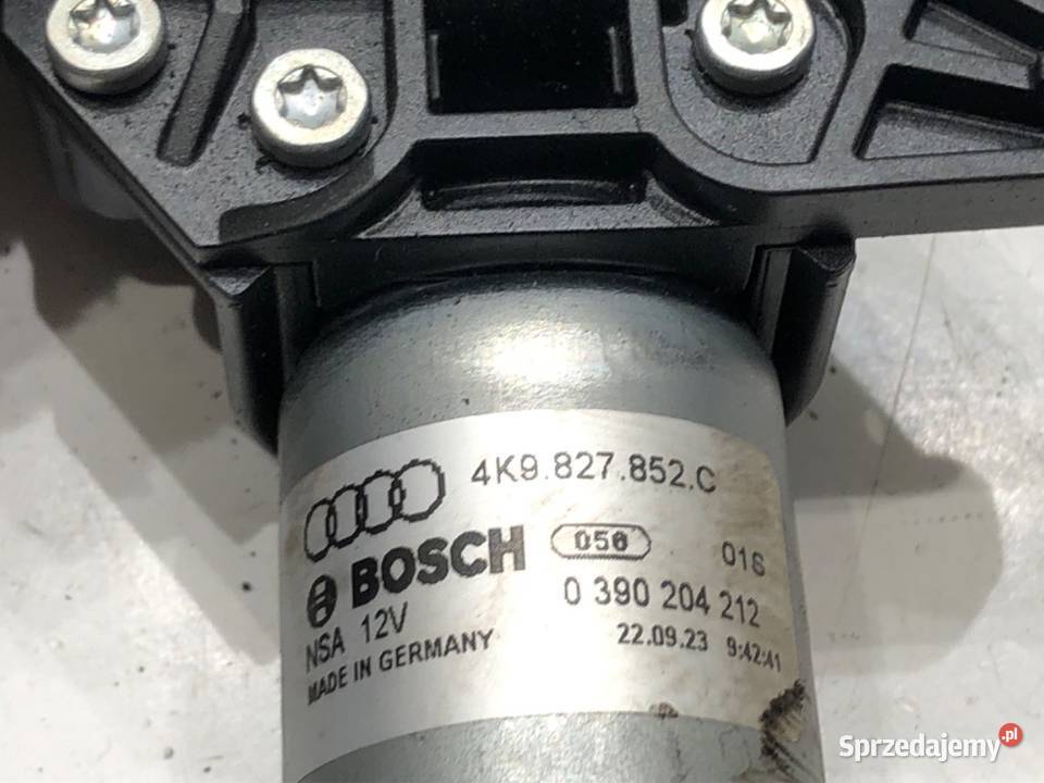 ZAWIAS KLAPY PRAWY TYŁ AUDI A6 C8 Kombi osobowe