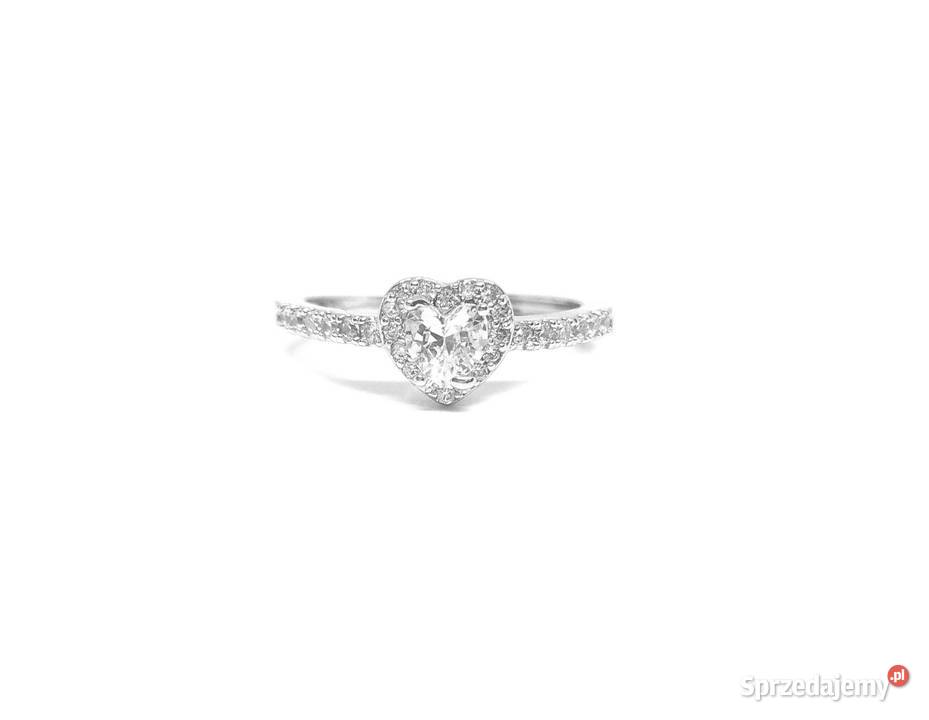 Pierścionki różne modele i rozmiary pudełka w Szczecin