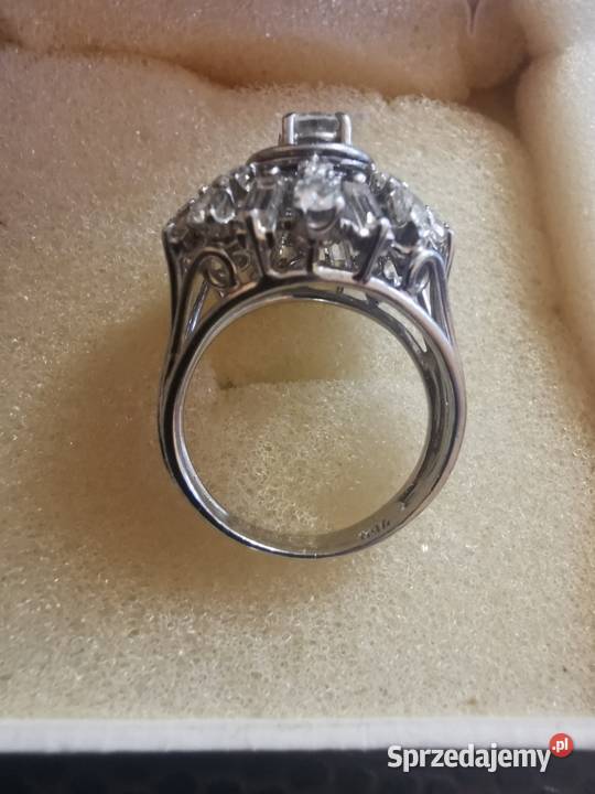 Pierścionek z białego złota pr 750 z diamentami Jelenia Góra