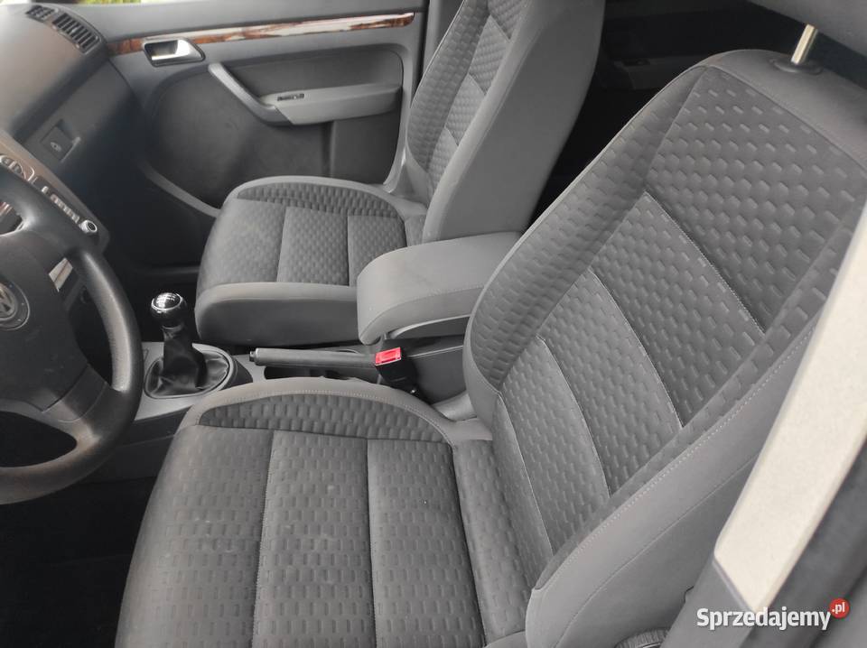 VW Touran 14 benzyna pomorskie Karsin