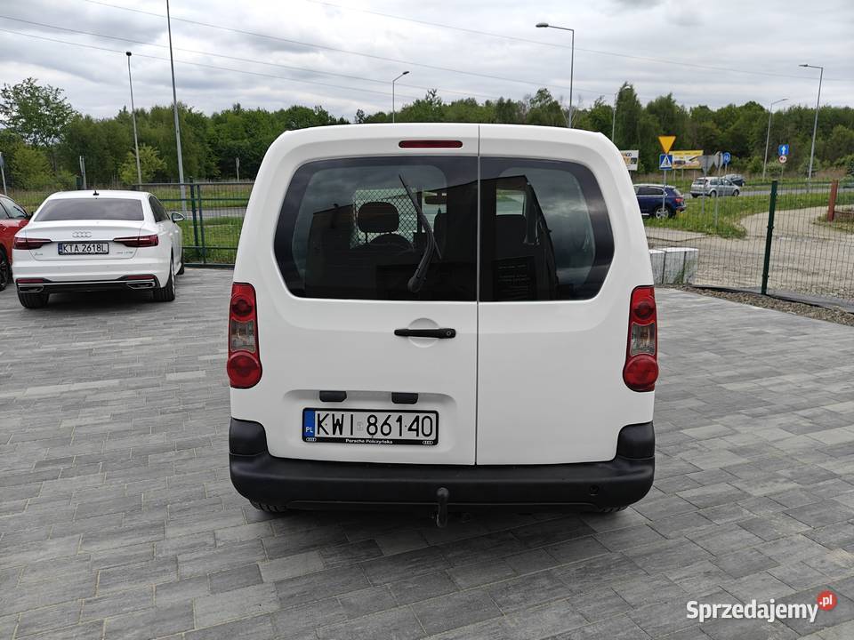 Peugeot partner 16hdi 3 osobowy hak holowniczy 1600cm3 Tarnów sprzedam