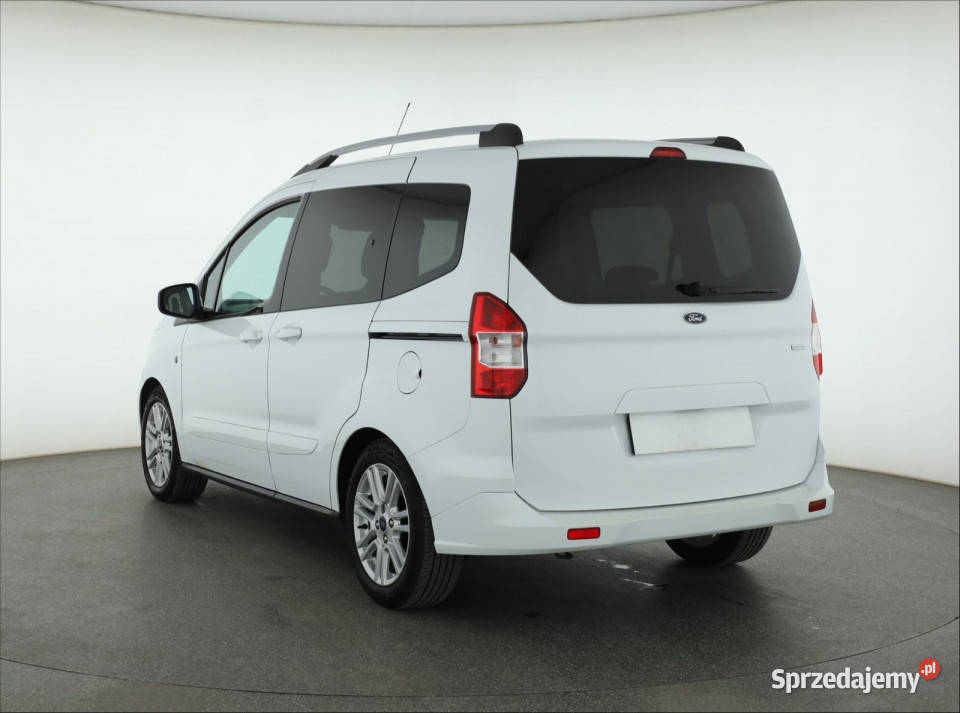 Ford Tourneo Courier 10 EcoBoost nieuszkodzony